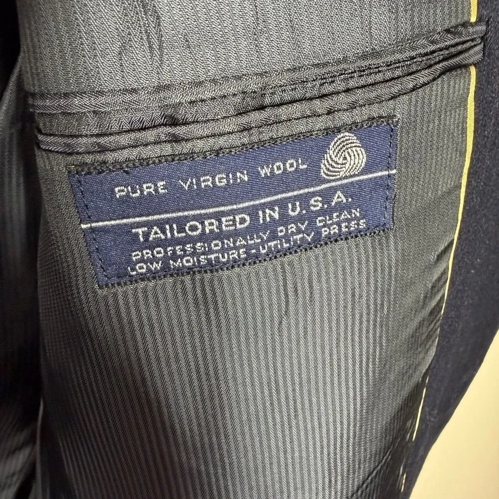 Vintage Austin Reed Men's Navy Blazer